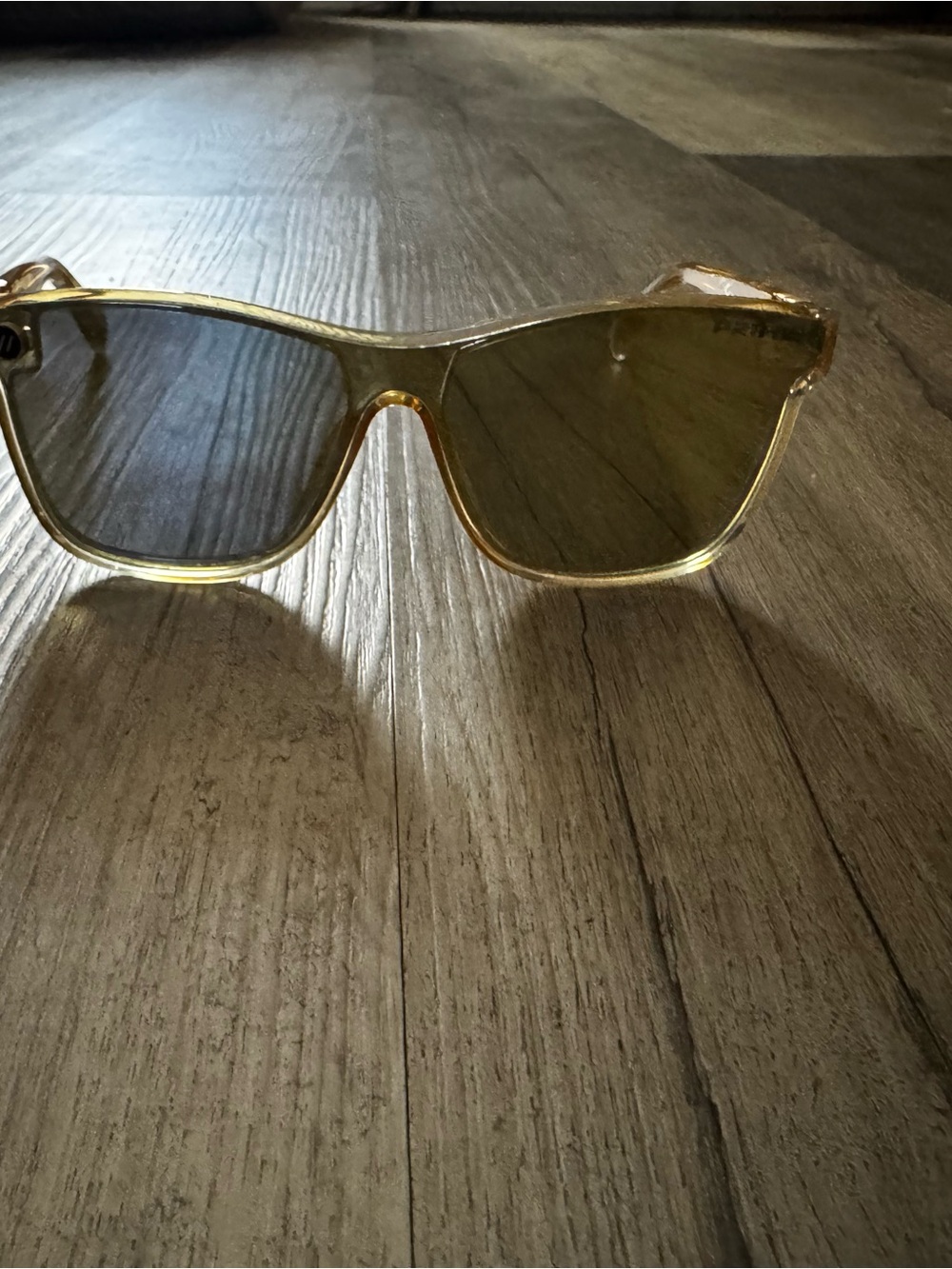 BLENDERS Yellow Men's Sunglasses - Classic Transparent Frame